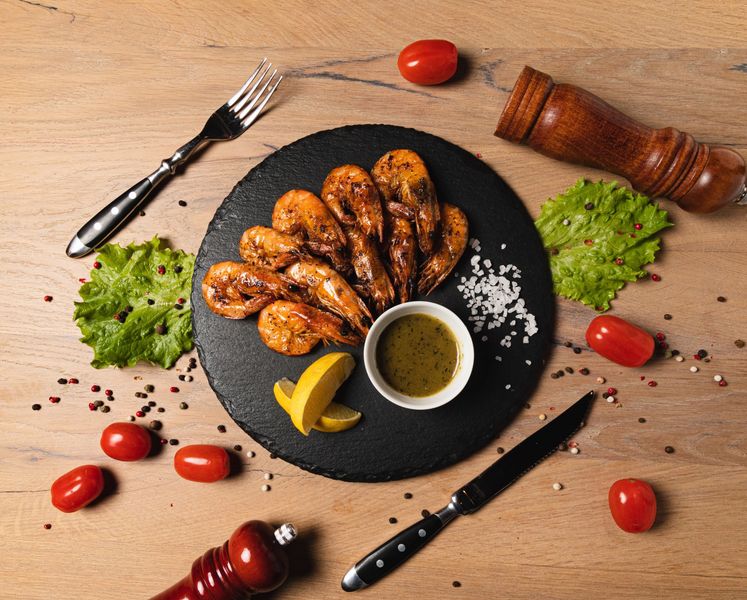 Lemon Pepper Wings with zesty seasoning